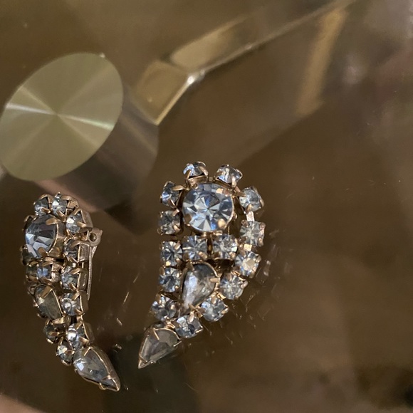 Vintage Rhinestone Drop Earrings - Picture 3 of 4